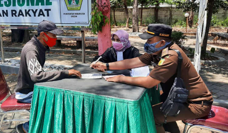 Jaring 90 Pelanggar Covid-19 di Gresik Bayar Denda Rp 13,5 Juta