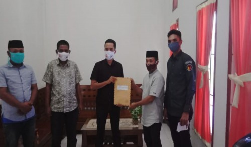 Bawaslu Halmahera Utara Serahkan Rekom Pelanggaran Administrasi Frans Manery ke KPUD