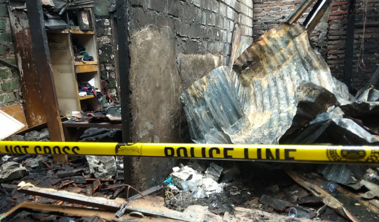 Dua Rumah di Surabaya Terbakar, Satu Orang Tewas