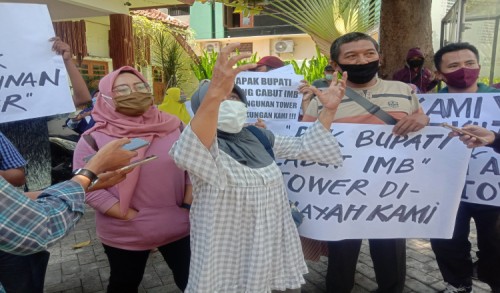 Tuntut Cabut Izin IMB, Warga Banyuwangi: Kami Butuh Keselamatan Bukan Uang