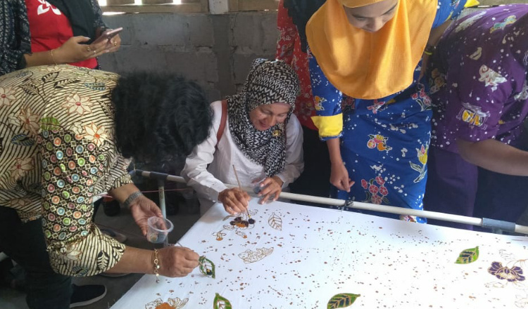 Batik Ciprat Purworejo Berharap Perhatian Dari Pemerintah Di Hari Batik Nasional Ini