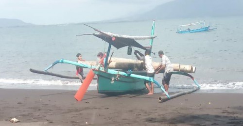 Mertua dan Menantu Dikabarkan Hilang di Perairan Selat Bali
