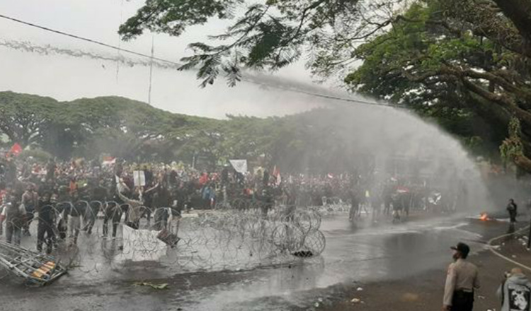 Sudah Siapkan Ruang Audiensi, Wakil Ketua DPRD Kota Malang Sayangkan Demo Omnibus Law Ricuh