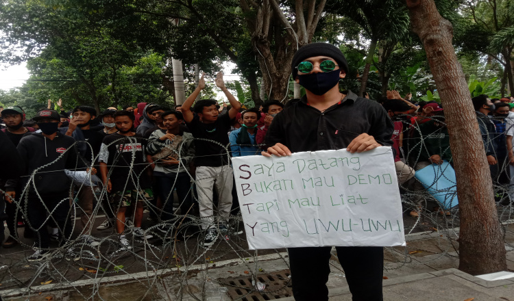 Berikut Deretan Poster Demo Mahasiswa di Banyuwangi yang Bikin Ketawa