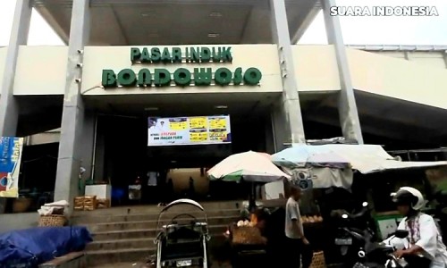 Pembangunan Gapura di Pasar Induk Bondowoso, Dinilai Tidak Bisa Jawab Persoalan