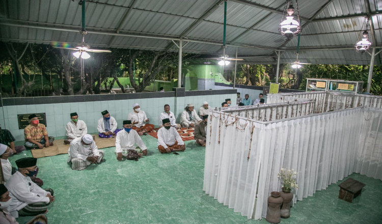 Relawan Buktikan Pasangan Eri Cahyadi–Armuji Bisa Menang Secara Elegan