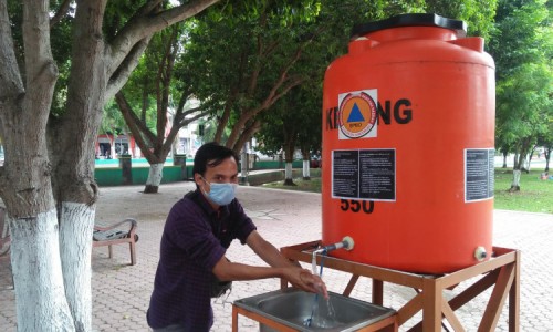 Tempat Cuci Tangan di Alun-alun Bondowoso Bantu Masyarakat Terapkan Prokes