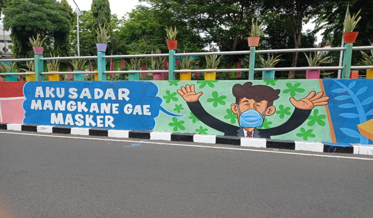 Pemkot Surabaya Kampanye Protokol Kesehatan Melalui Mural