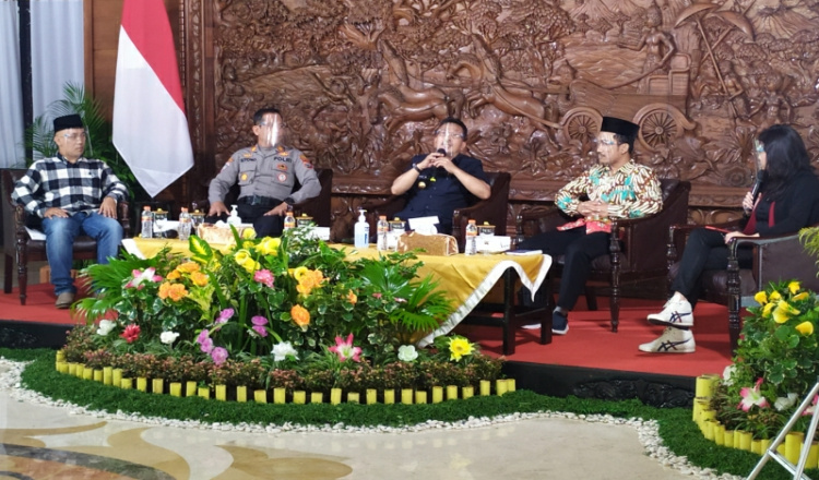 Pj Bupati Trenggalek Ajak Masyarakat Jangan Golput dan Tetap Patuhi Prokes