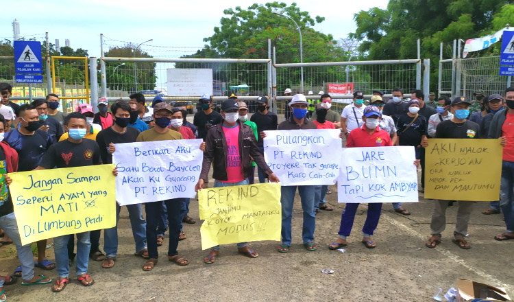 Tuntut Transparansi Tenaga Kerja, Warga Ring Satu Demo PT Rekind di TPPI Tuban