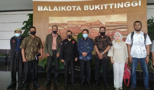 Pemko Bukittinggi Ajak Insan Pers Sosialisasikan Perda AKB, Begini Penjelasan Pjs Wako Zaenuddin 