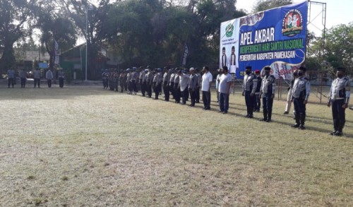 Polres Pamekasan Apel Gabungan Kesiapan Pengamanan Upacara Hari Santri Nasional 2020