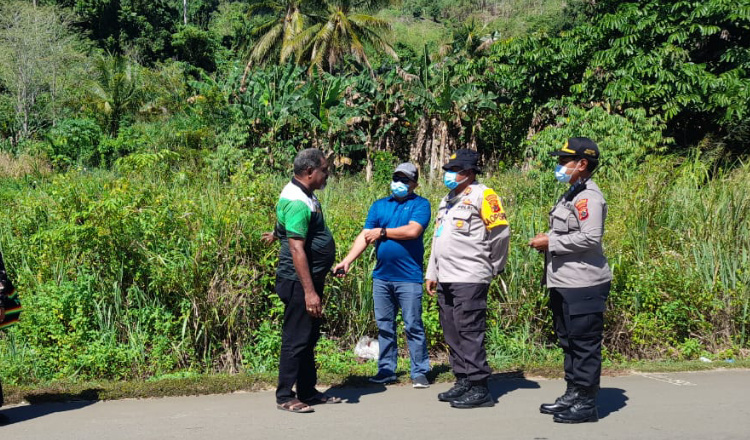 Abisai Rollo Hibahkan Tanah di Koya Untuk Pembagunan Polsek