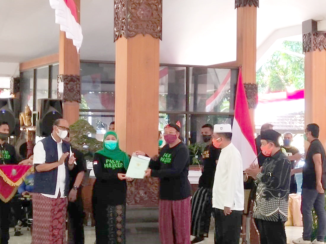 Perbaiki Nilai Perekonomian, Pemprov Jatim Salurkan Berbagai Bantuan 