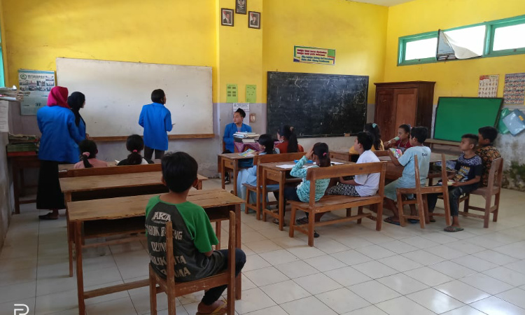 PMII STIT-TA Bondowoso 'Goes To School' Edukasi Siswa di Tengah Pandemi 