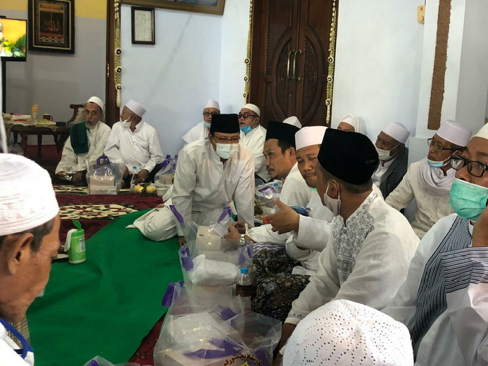Gus Baha Ceritakan Kesepakatannya Dengan Gus Ipul, Saat Hadiri Haul KH Abdul Hamid Pasuruan