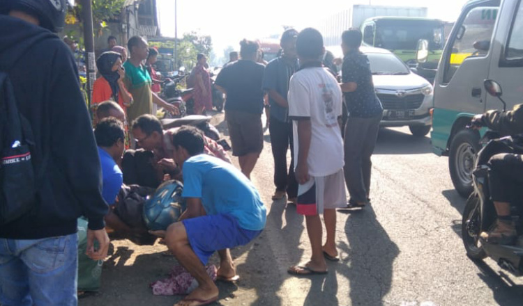 Jalan Nasional Bergelombang, Sebabkan Pengendara di Jember Alami Laka