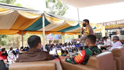 Cegah Klaster Baru, Ratusan Buruh di Mojokerto Memilih Berdialog UU Cipta Kerja Dengan Forkopimda