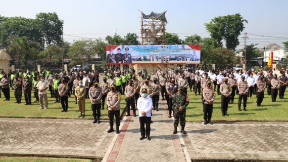 Dalam Gelar Pasukan Jelang Libur Panjang, Pjs Bupati Mojokerto Tekankan Pentingnya Protokol Kesehatan