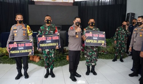 Jelang Pilkada Serentak, Kapolda Jawa Timur Bersama Pangdam V Brawijaya Pantau Pengamanan Pasukan dan Kondisi Covid-19 Terkini