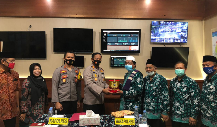Kapolres Pamekasan Silaturahmi dengan FKUB