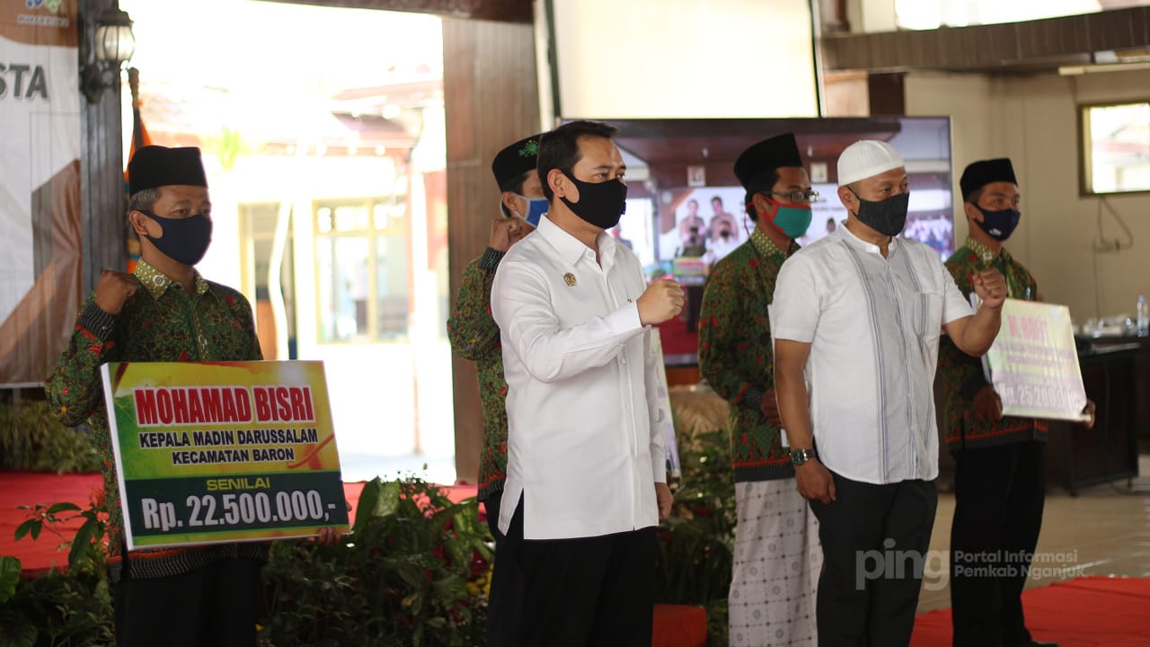 Bupati Nganjuk, Novi, Mengajak Membangun Akhlak Yang Akhlakul Kharimah, Melalui Guru Pendidik Diniyah Dan Swasta