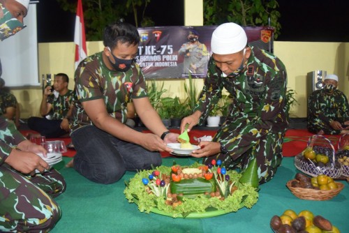 Kapolres Pamekasan Hadiri Tasyakuran HUT ke-75 Brimob