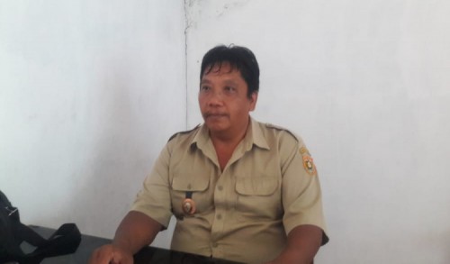 Pemdes Kalikalong Bangun Lapangan Sepakbola Gunakan DD