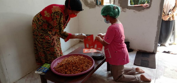 Bermodal Satu Juta, Gadis Asal Pasuruam Produksi Kripik Jamur Beromzet 10 Juta Perbulan