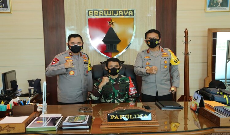 Siap Kolaborasi Ciptakan Kamtibmas, Kapolda Jatim Irjen Dr Nico Afinta Kunjungi Pangdam V Brawijaya