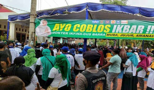 Ambyar, Warga Bandung Penuhi Lokasi Kampanye IKBAR