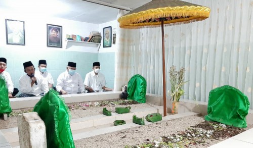 Peringati Hari Jadi Kabupaten Malang ke-1260, Pjs Bupati Malang Ziarah ke Makam Ki Ageng Gribig