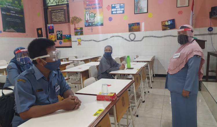 Hasil Tes Swab Siswa Positif, Pemkot Surabaya Bak Makan Buah Simalakama