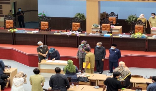 Tempati Gedung Baru, 7 Fraksi DPRD Kabupaten Mojokerto Setujui Raperda APBD 2021 