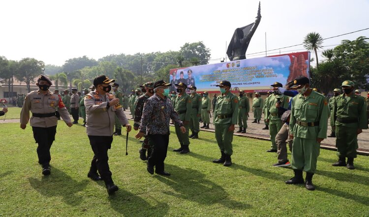 Amankan Pilkada Kabupaten Mojokerto 2020, Polres Mojokerto Gelar Apel Linmas