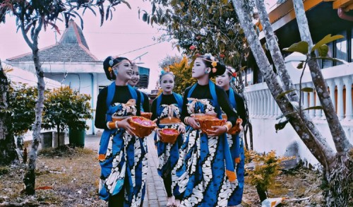 Lestarikan Budaya Jawa, Komunitas GKB Rilis Video Klip Cipta Karya Tari