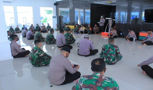 Jelang Pungut Hitung, TNI Polri di Ternate Lakukan Zikir Bersama