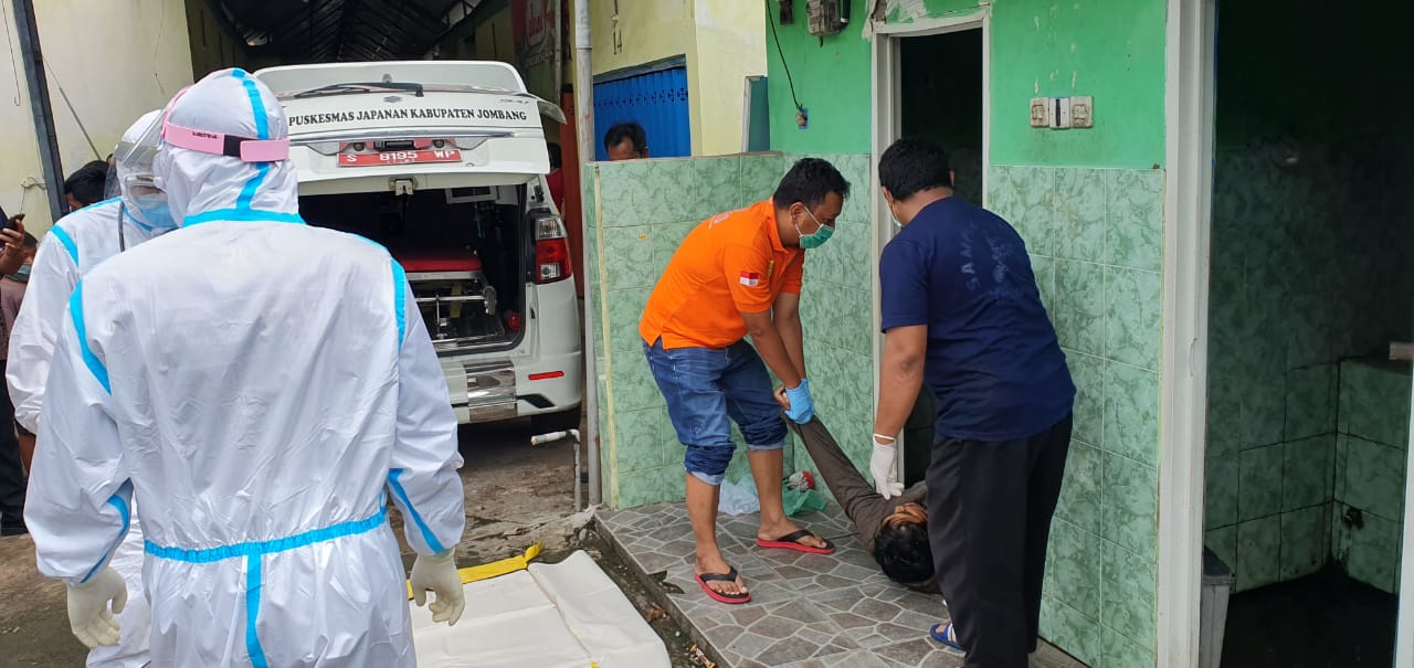 Pedagang Buah Asal Wonosalam Ditemukan Tewas di Toilet Pasar. 