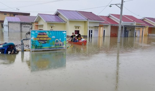 Perumahan Prisma Land Cerme Hampir Tenggelam, 80 Penghuni Pilih Mengungsi
