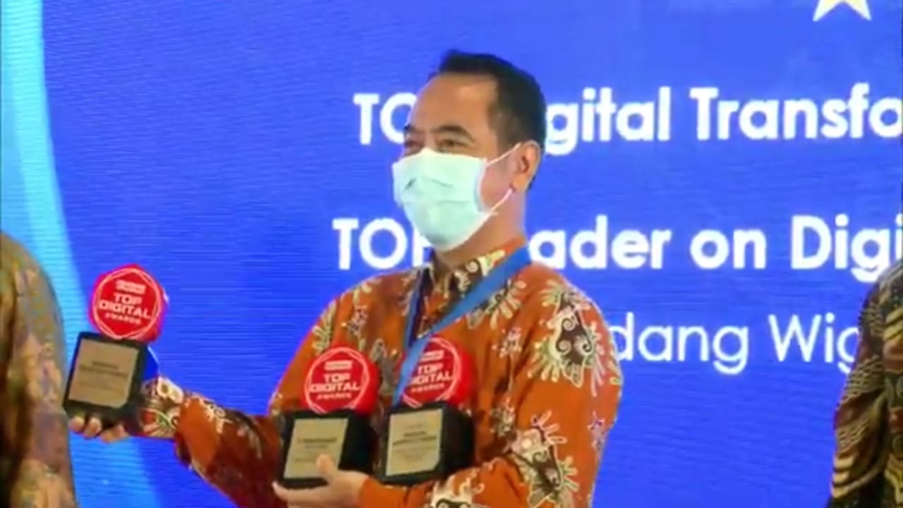 Pemkab Situbondo Raih Penghargaan Top Digital Awards Tingkat Nasional 