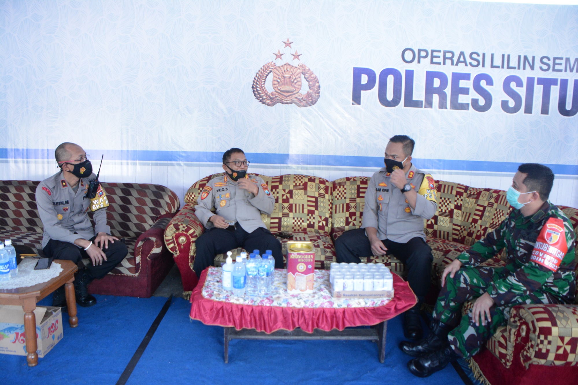 Dandim Situbondo dan Kapolres Dampingi Pamatwil Polda Cek Pos Pam Ops Lilin Sereru