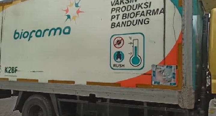 Sebanyak 77.660 Ribu Vaksin Covid-19 Tiba di Surabaya