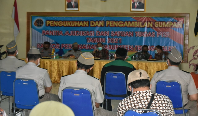 Program PTSL Dimulai, Sekda Trenggalek Lantik 141 Panitia Ajudifikasi