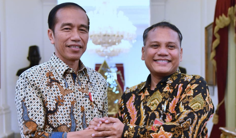 Taki Sebut Komjen Sigit Bisa Imbangi Kinerja Jokowi Untuk Layani Masyarakat