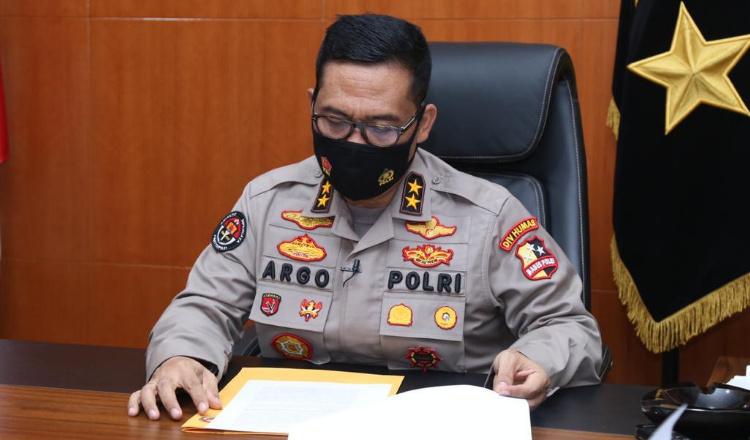 Tim Ahli Calon Kapolri Serahkan Naskah ke Komisi III DPR