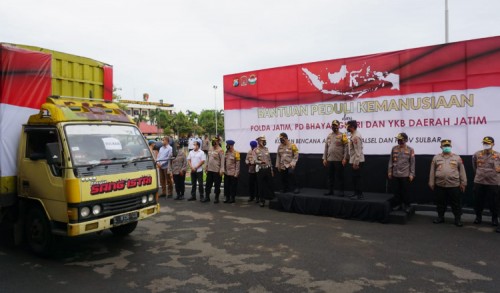 Waka Polda Jatim Berangkatkan 25.165 Ribu Paket Sembako untuk Korban Bencana Alam