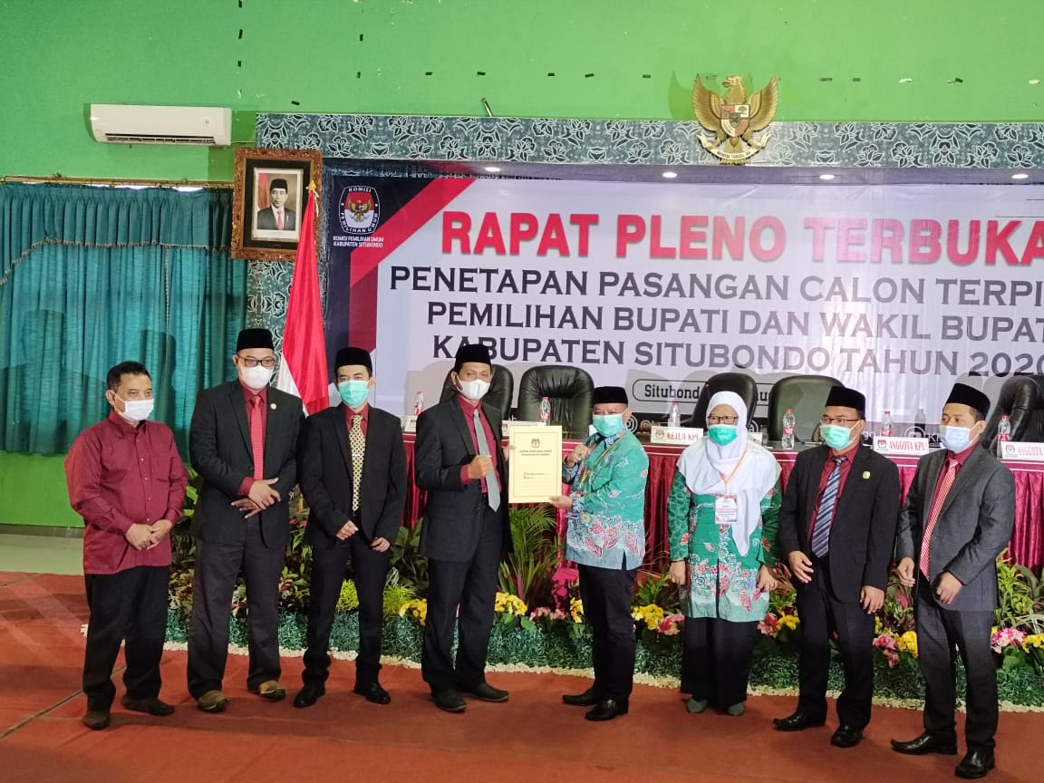 KPU Situbondo Menetapkan Karna Suswandi dan Nyai Khoirani Sebagai Paslon Terpilih