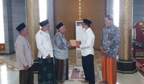 Laksanakan Amanat Ketum DPP PAN, Husnul Aqib Salurkan Bantuan Pembangunan Masjid At Taqwa Paciran
