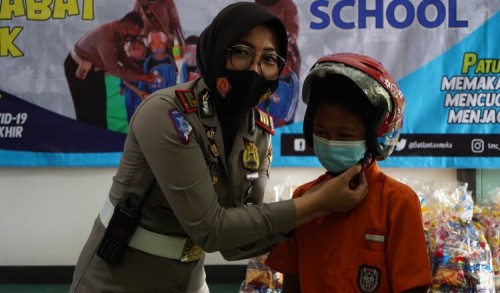 Goes To School, Kasat Lantas Polresta Mojokerto : Kita Wajib Kenalkan Rambu Lalin Sejak Dini 