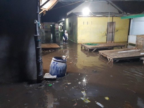 Cuaca Ekstrim, Banjir Rob Terjang 4 Dusun di Desa Pesisir 